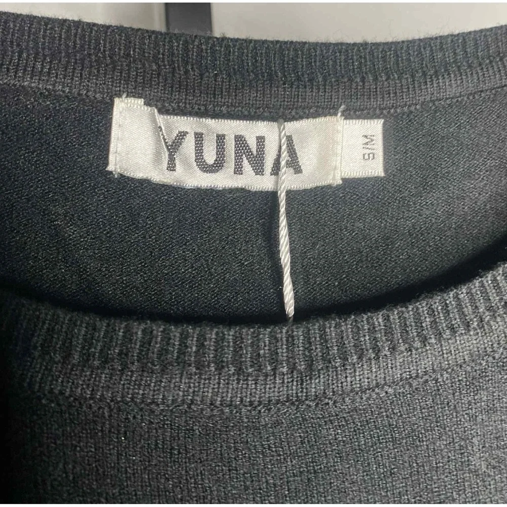 Yuna size S/M Sweater black shoe Graphic Sparkle beads Jimmy Choo for Cinderella